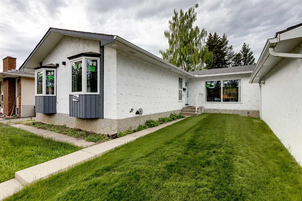 3394 Breton Close NW, Calgary — photo 2 of 46