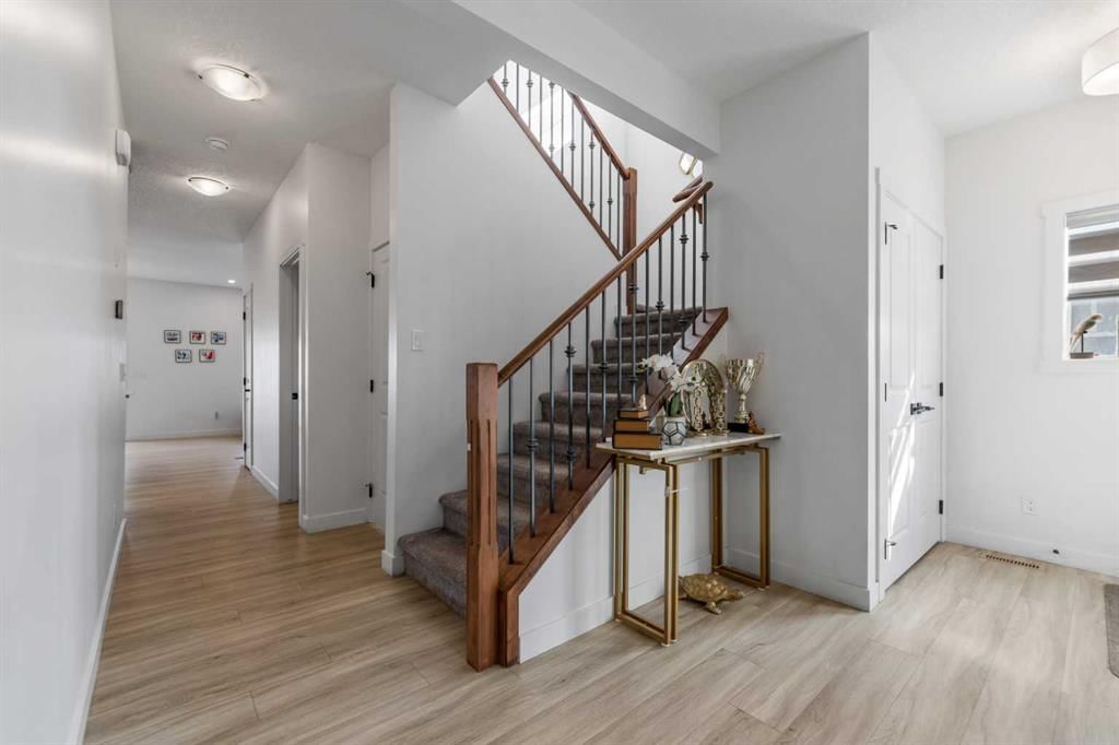 312 Homestead Grove NE, Calgary — photo 5 of 33