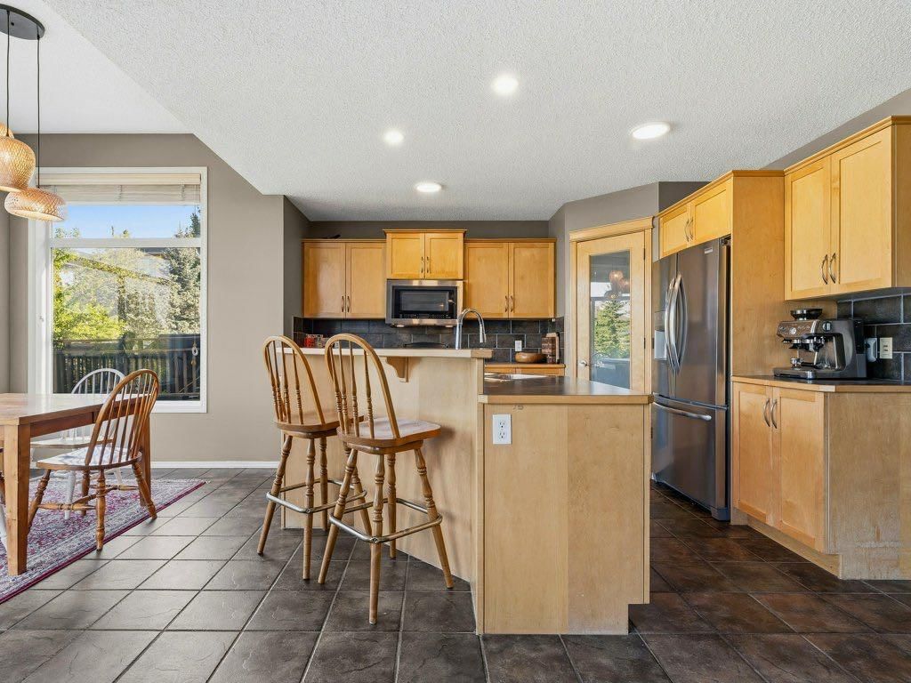 23 Tuscany Ravine View NW, Calgary — photo 5 of 50