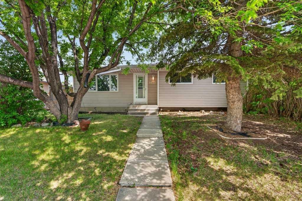 1632 Robson Crescent SE, Calgary — recently sold home