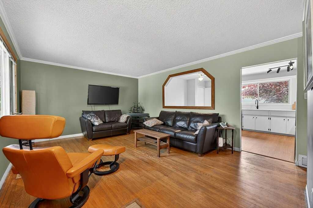 1632 Robson Crescent SE, Calgary — photo 3 of 50