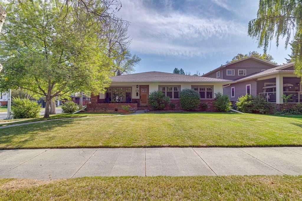 3202 1 Street SW, Calgary — main listing photo