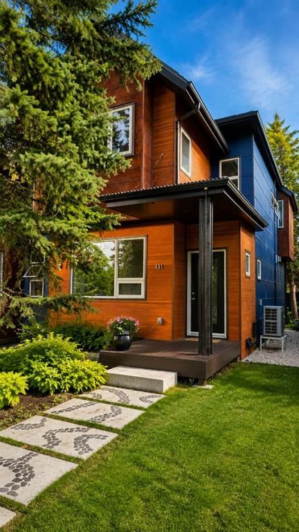 131 8 Avenue NE, Calgary — photo 2 of 39