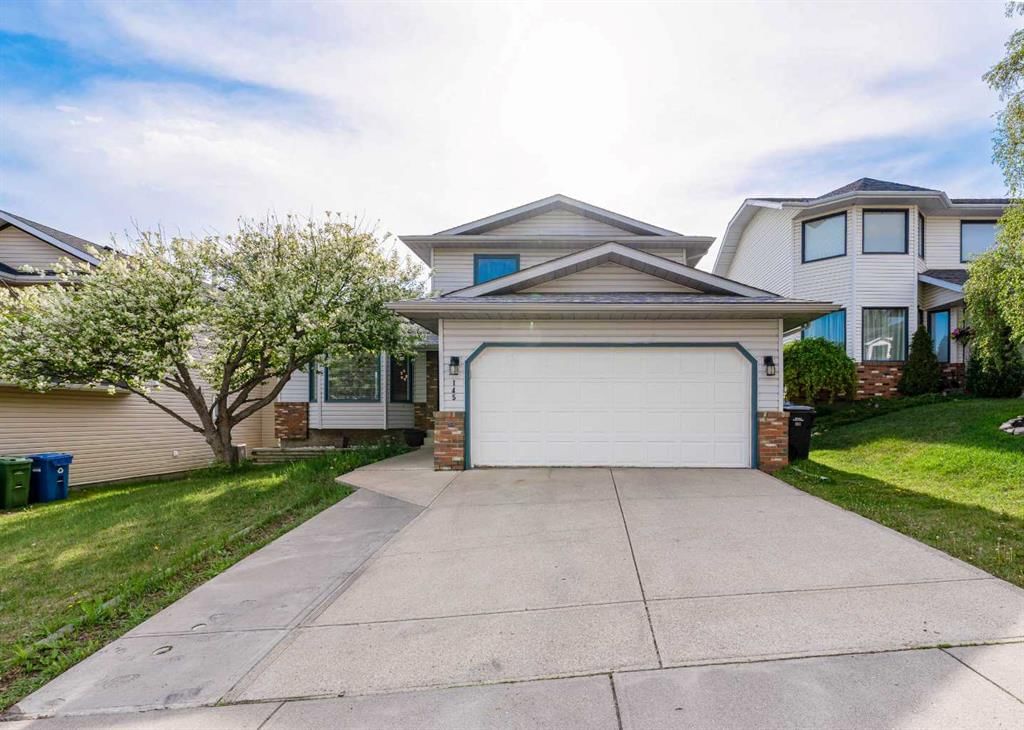 145 Hawkdale Circle NW, Calgary — main listing photo