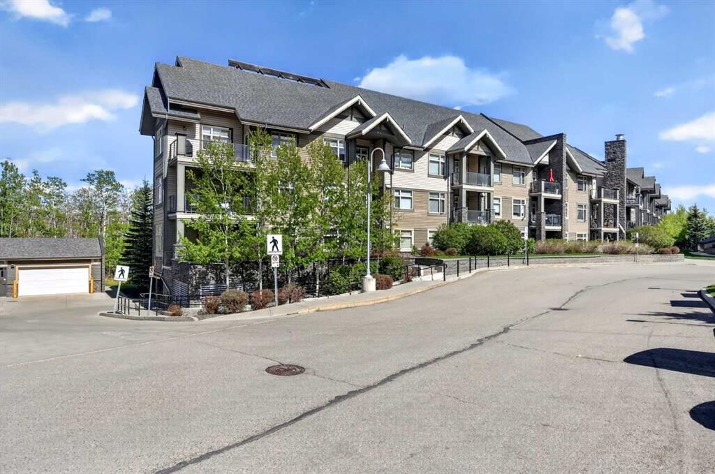 216, 35 Aspenmont Heights SW, Calgary — photo 3 of 37
