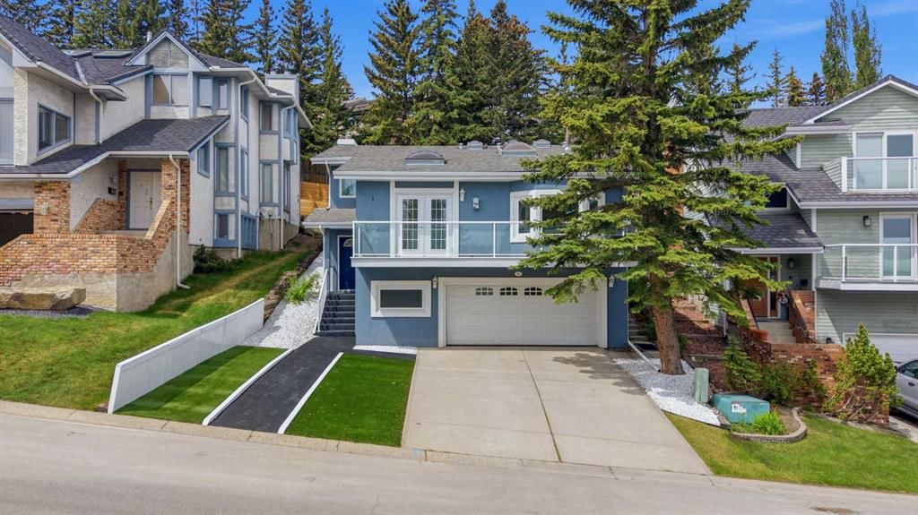 84 Coach Gate Way SW, Calgary — main listing photo