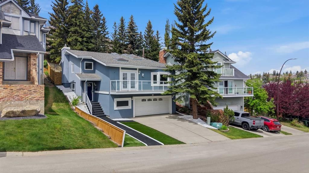 84 Coach Gate Way SW, Calgary — photo 2 of 39