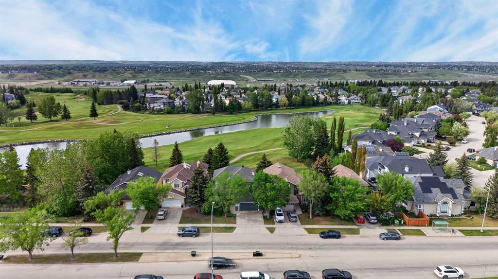 11212 Valley Ridge Drive NW, Calgary — photo 2 of 48