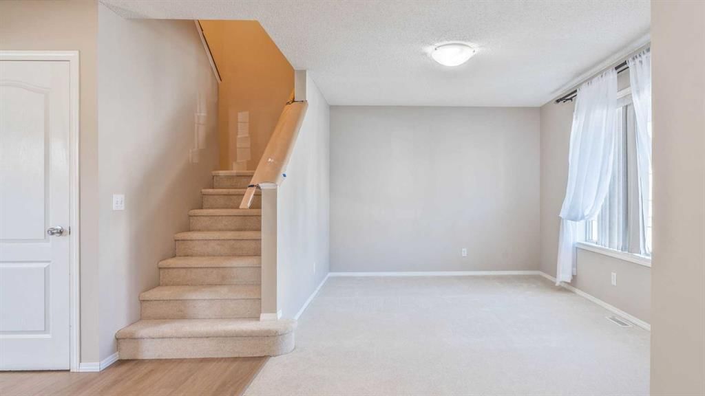 23 Taralake Road NE, Calgary — photo 5 of 48