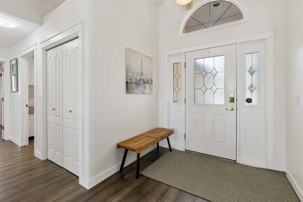 147 Hamptons Heath NW, Calgary — photo 4 of 50
