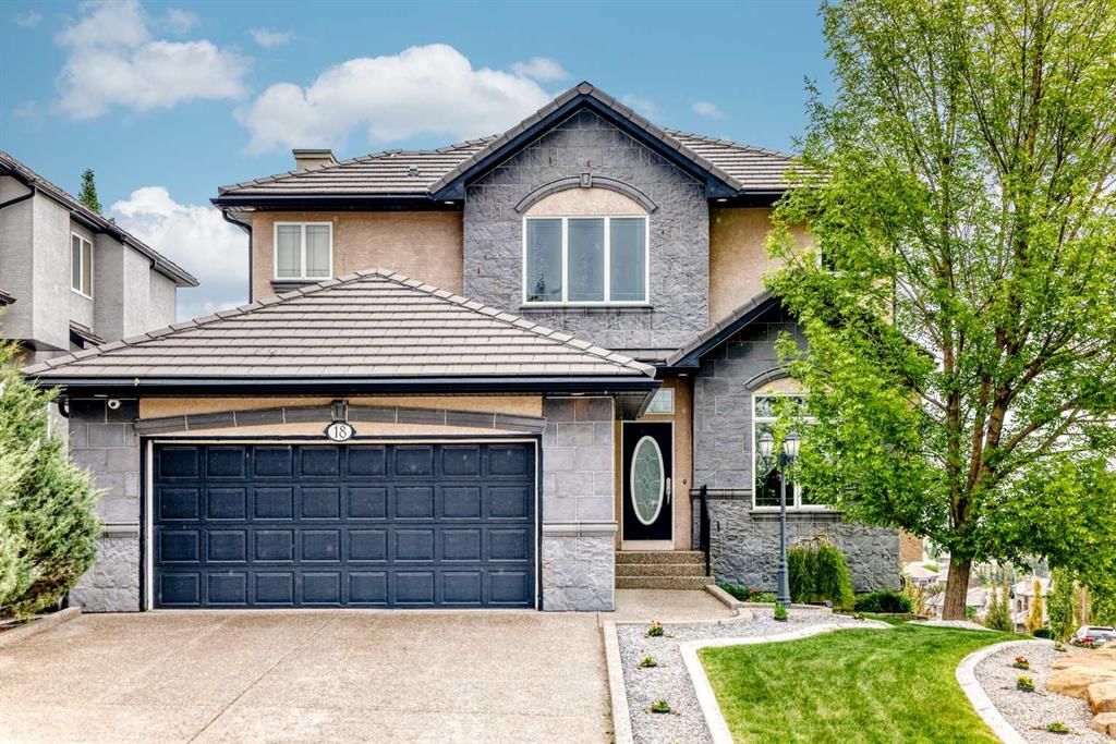 18 Royal Ridge Link NW, Calgary — main listing photo