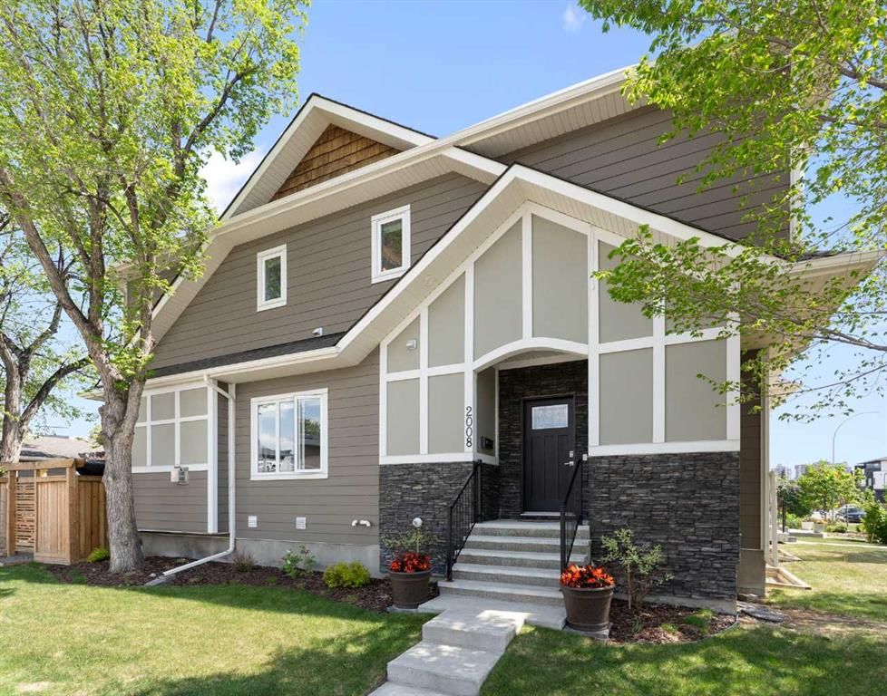 2008 43 Street NW, Calgary — main listing photo