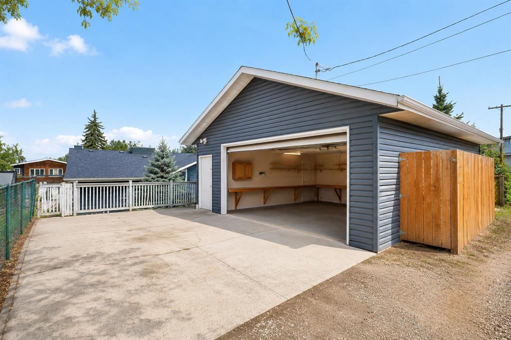 2316 Richmond Road SW, Calgary — photo 4 of 47