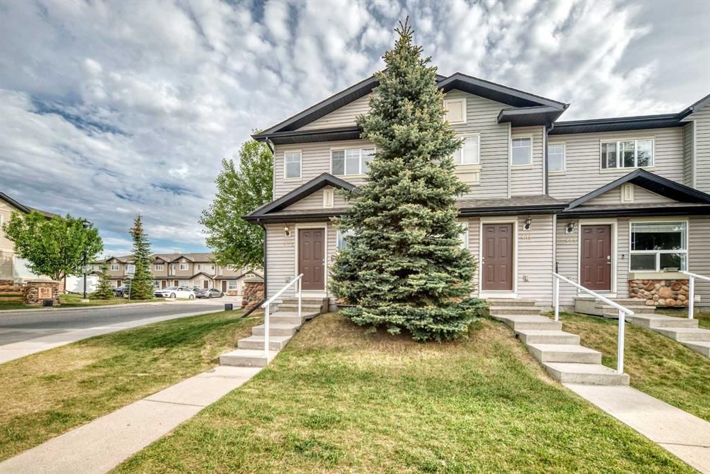 501 Saddlecrest Boulevard NE, Calgary — photo 3 of 50