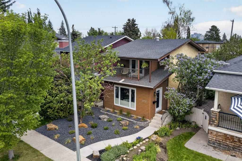 2232 26A Street SW, Calgary — photo 2 of 50