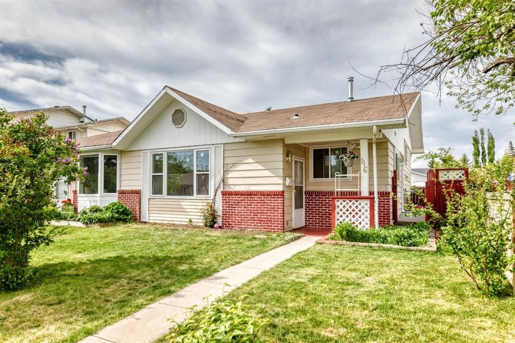 116 Pineson Place NE, Calgary — main listing photo