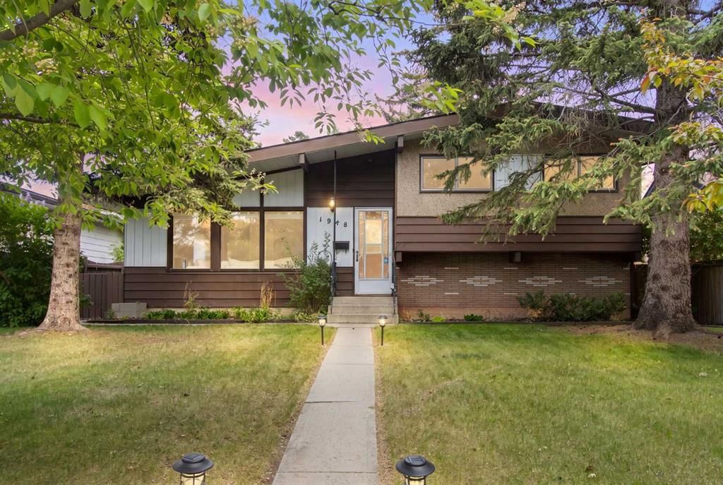 1948 Cottonwood Crescent SE, Calgary — recently sold home