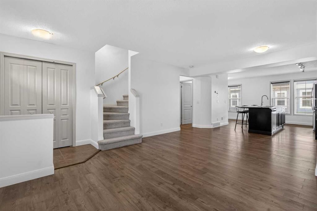 128 Auburn Bay Common SE, Calgary — photo 5 of 38
