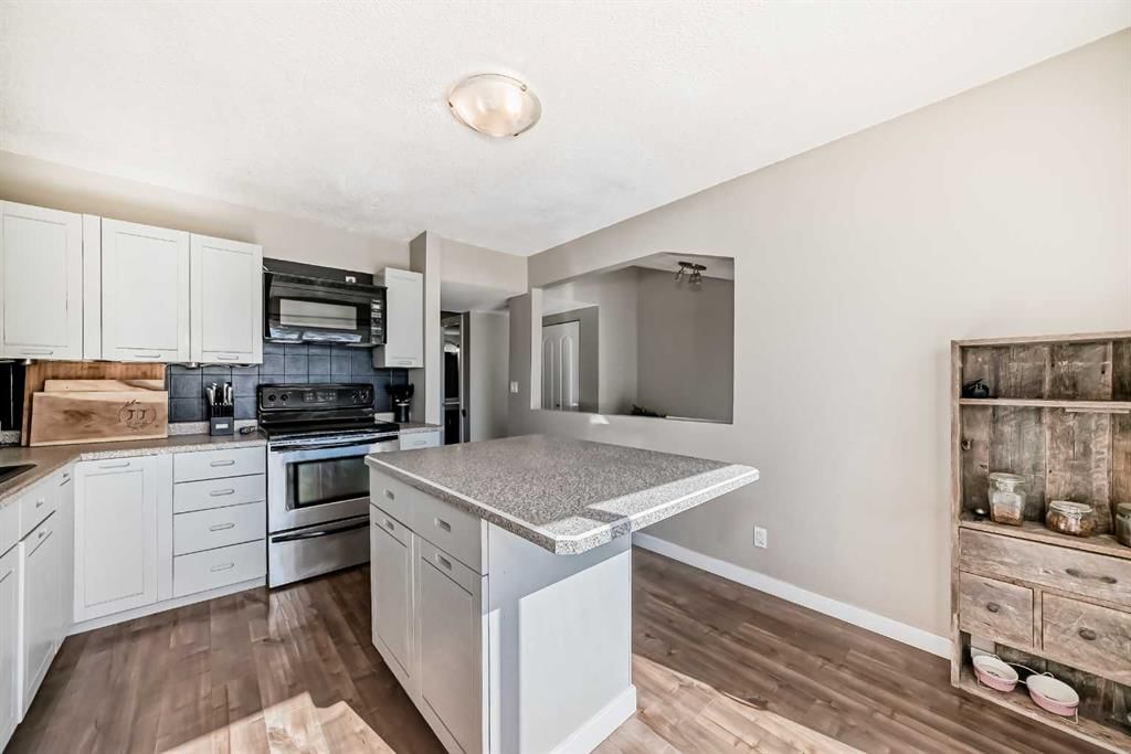 208, 1305 Glenmore Trail SW, Calgary — photo 5 of 35