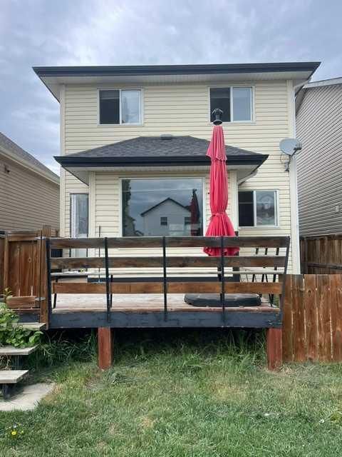 681 Evermeadow Road SW, Calgary — photo 2 of 23
