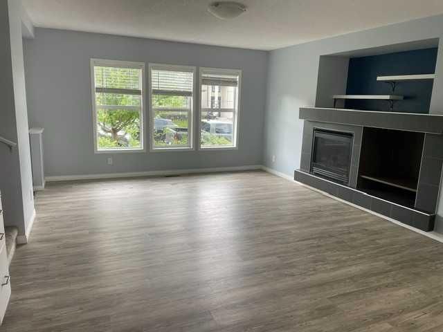 681 Evermeadow Road SW, Calgary — photo 3 of 23