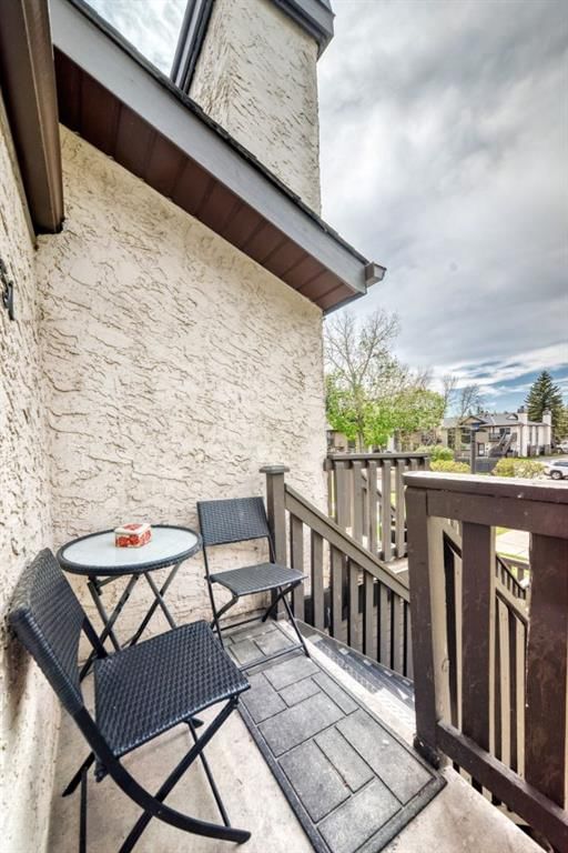 51 Cedar Springs Gardens SW, Calgary — photo 4 of 26