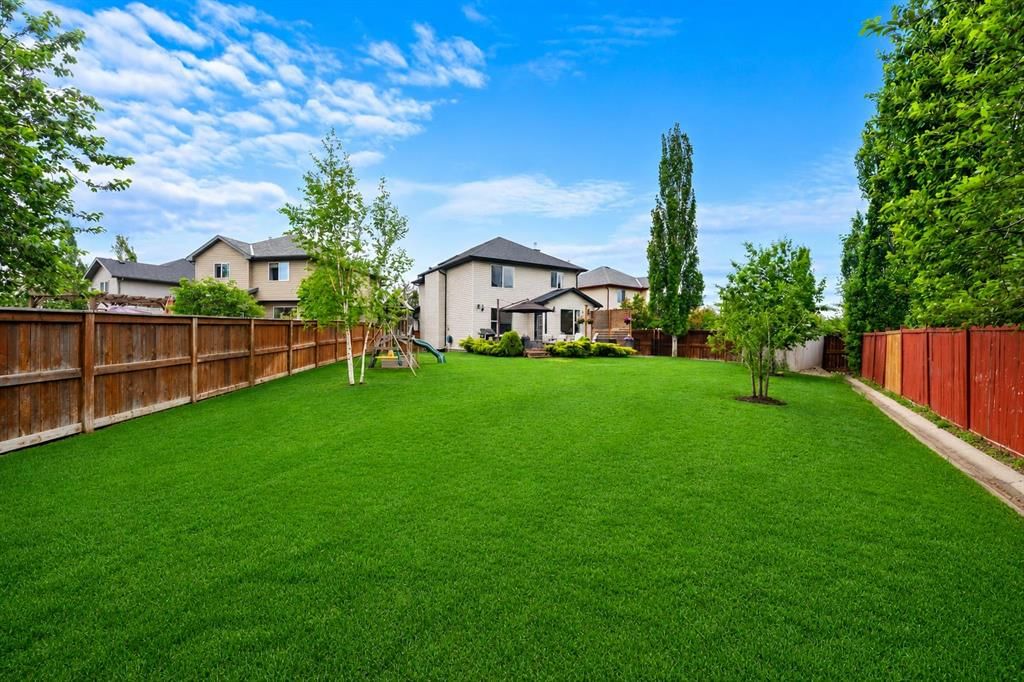 194 Brightonstone Bay SE, Calgary — photo 2 of 42
