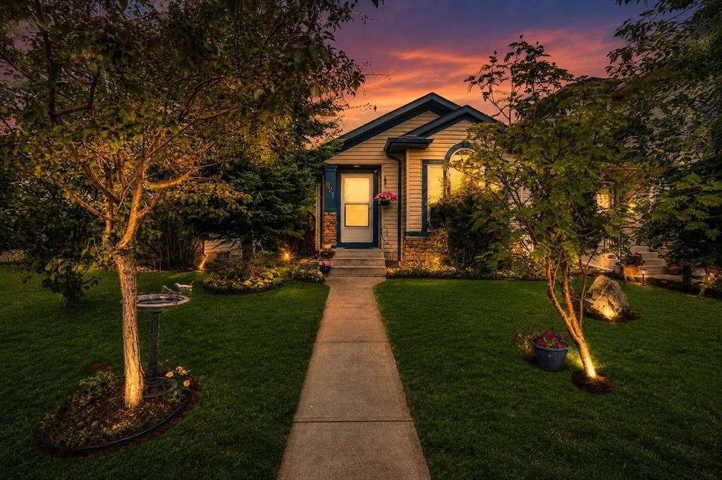 921 Arbour Lake Road NW, Calgary — photo 4 of 49