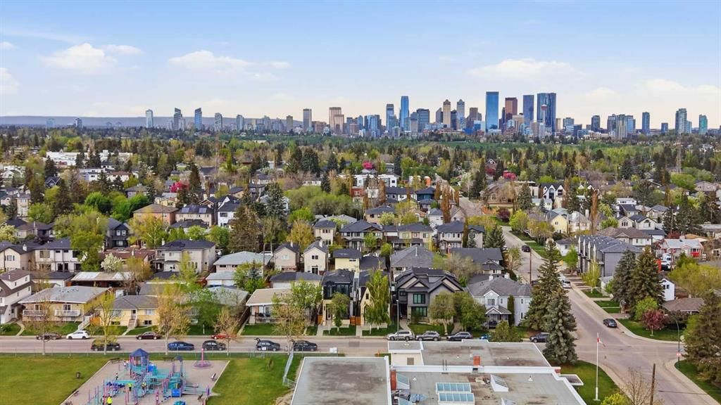 510 54 Avenue SW, Calgary — photo 5 of 48