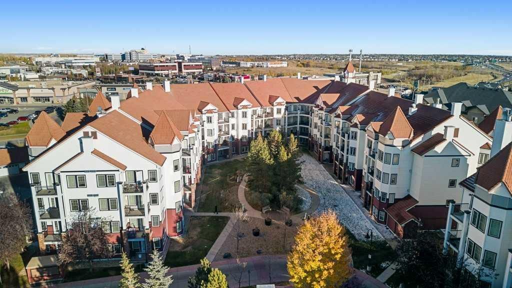 240, 60 Royal Oak Plaza NW, Calgary — photo 3 of 41