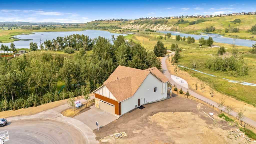 288 Wolf River Drive SE, Calgary — photo 3 of 41
