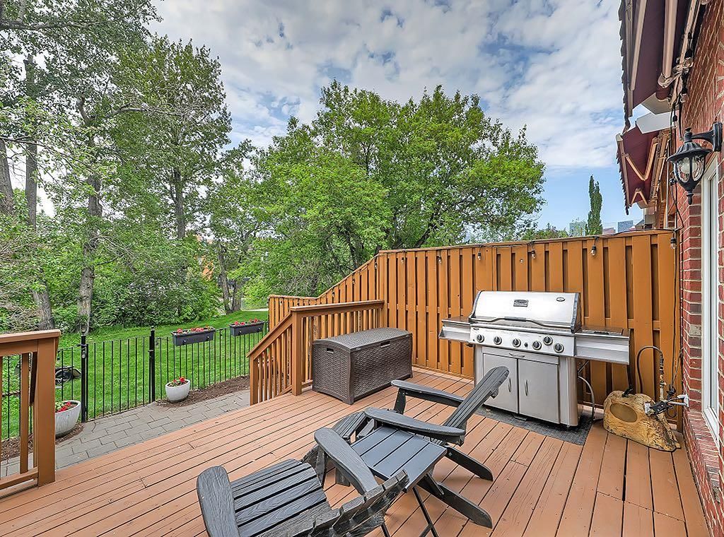 2423 Erlton Street SW, Calgary — photo 2 of 13