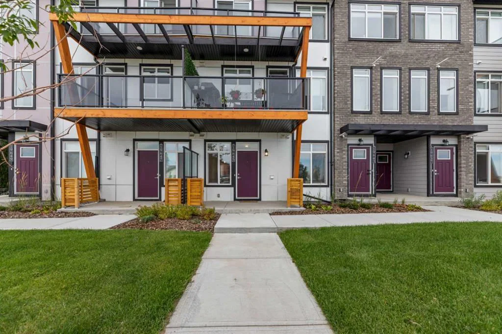 19645 48 Street SE, Calgary — photo 2 of 24