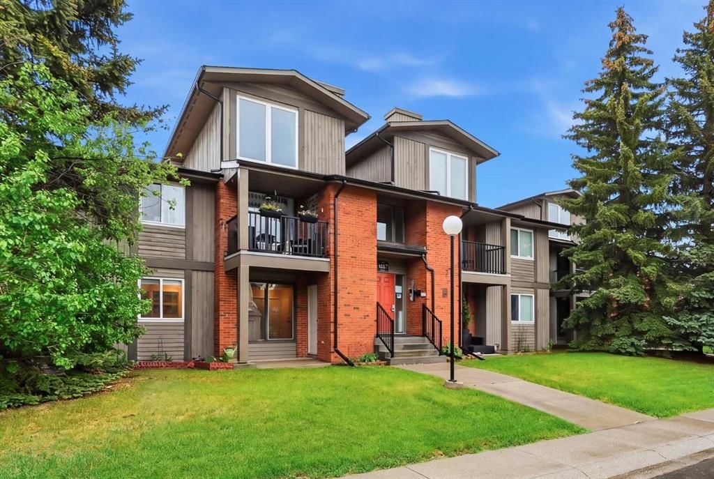 723, 6400 Coach Hill Road SW, Calgary — main listing photo