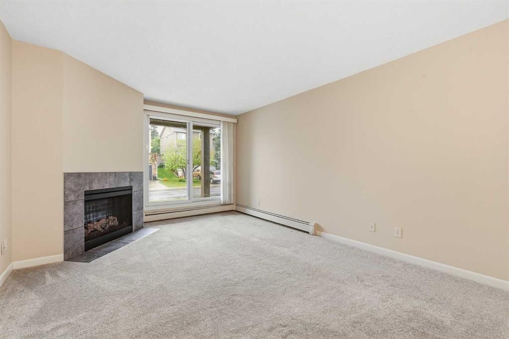 723, 6400 Coach Hill Road SW, Calgary — photo 2 of 27