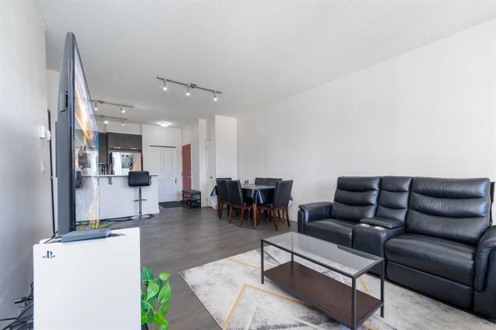 2205, 175 Silverado Boulevard SW, Calgary — photo 3 of 21