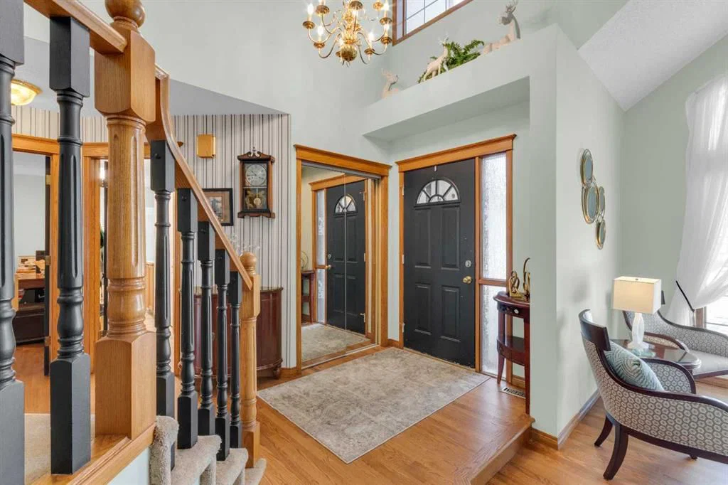 4 Hamptons Heath NW, Calgary — photo 2 of 35