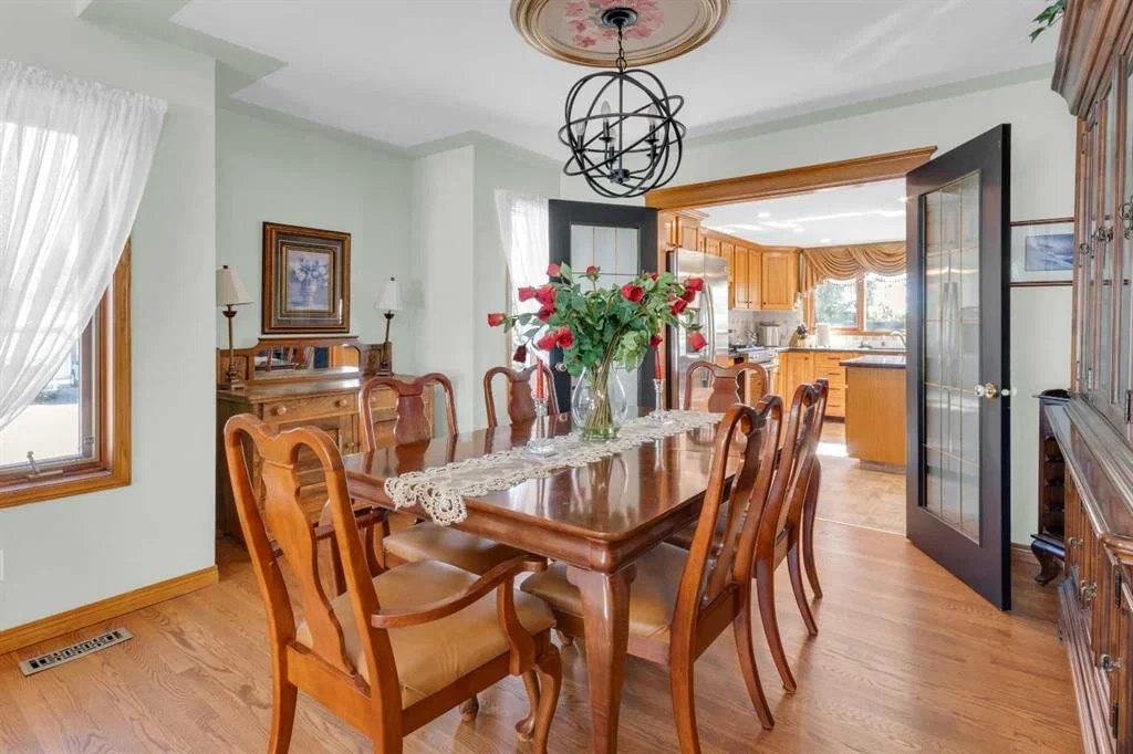 4 Hamptons Heath NW, Calgary — photo 5 of 35