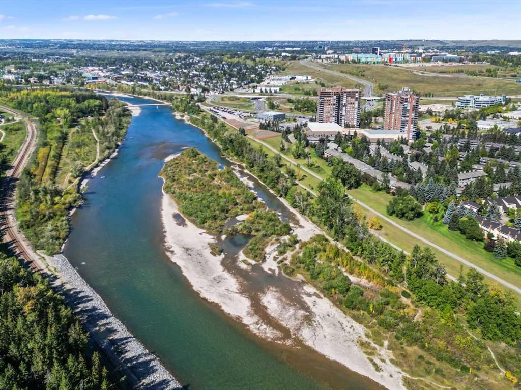 902, 145 Point Drive NW, Calgary — photo 3 of 41