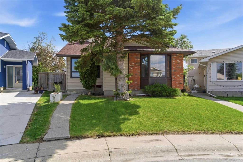 19 Templevale Way NE, Calgary — main listing photo