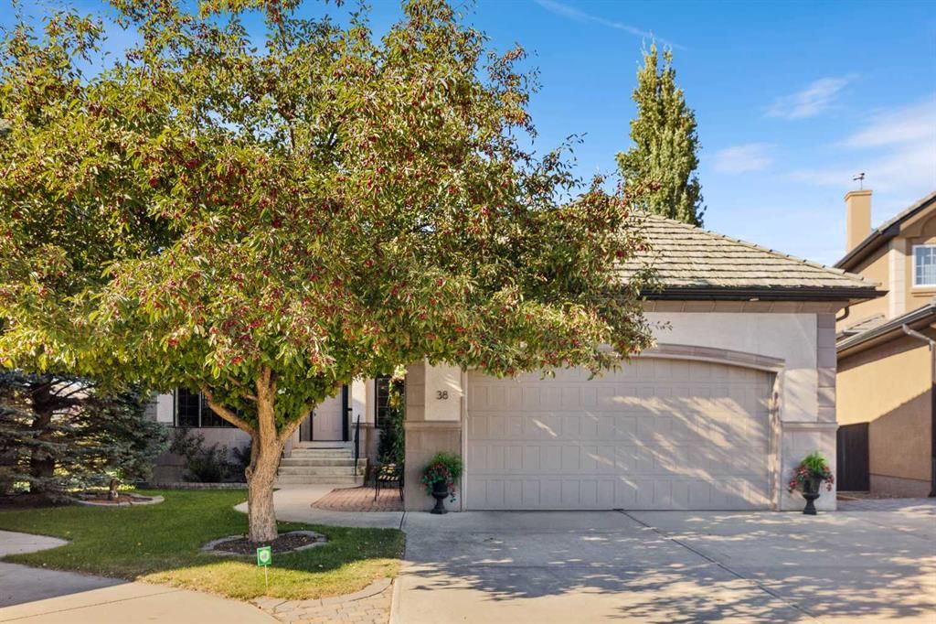 38 Sienna Ridge Landing SW, Calgary — photo 3 of 49
