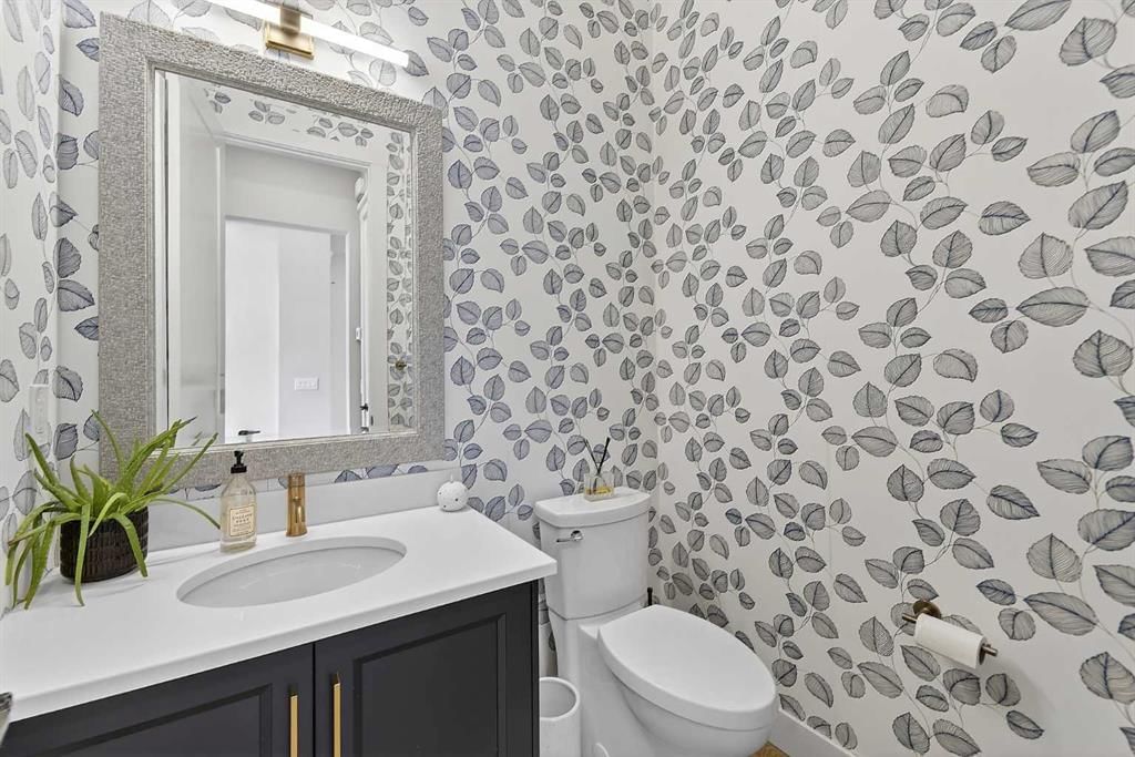 125 Cranbrook Heights SE, Calgary — photo 4 of 50