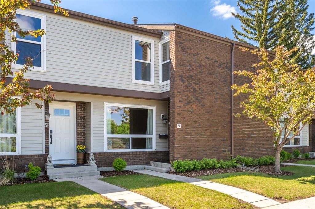 31, 5625 Silverdale Drive NW, Calgary — main listing photo