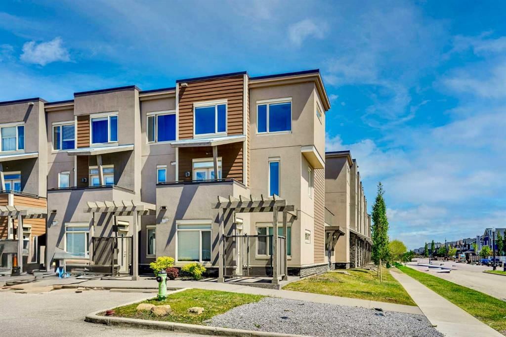 201, 10 Westpark Link SW, Calgary — main listing photo