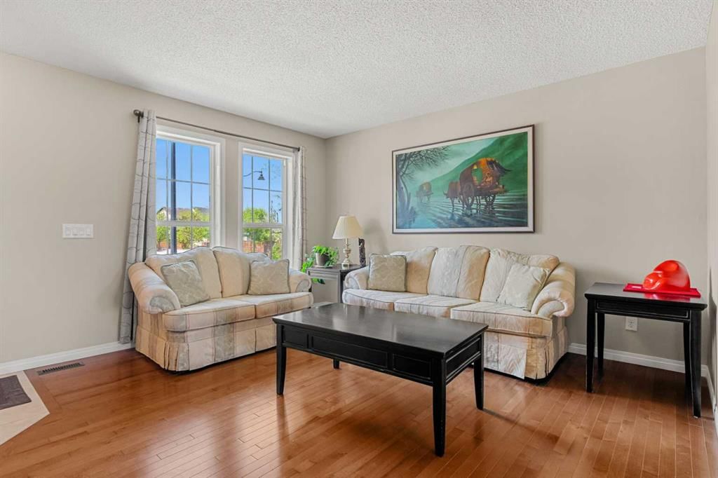 249 Elgin Meadows Park SE, Calgary — photo 2 of 37