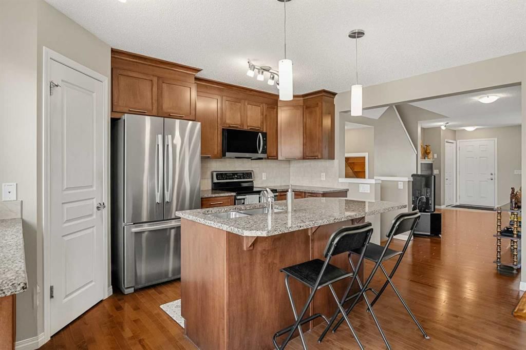 249 Elgin Meadows Park SE, Calgary — photo 5 of 37