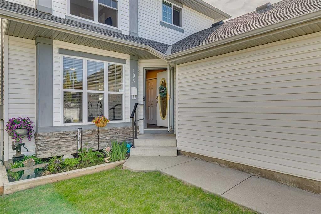 105 Tuscarora Heights NW, Calgary — photo 5 of 50