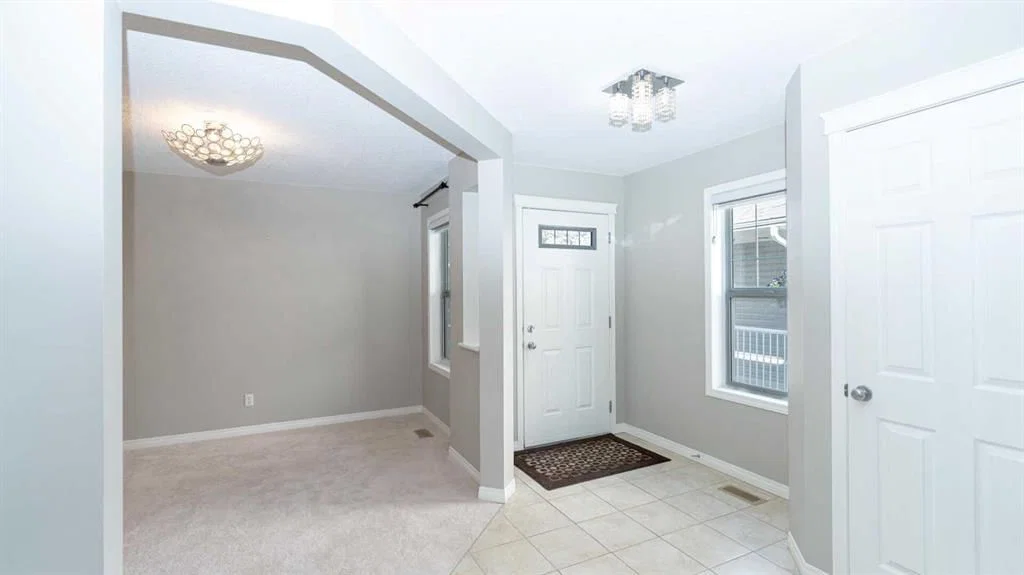 247 Taralake Way NE, Calgary — photo 3 of 41