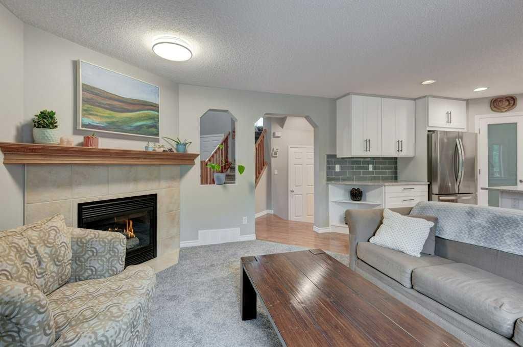 174 Brightondale Crescent SE, Calgary — photo 5 of 33