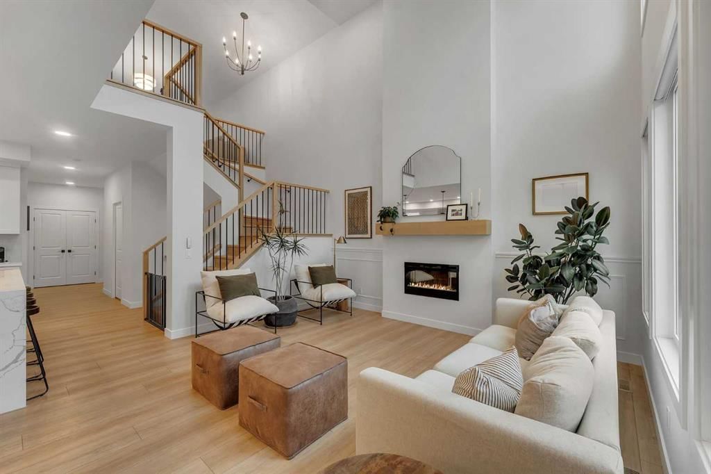 121 Amblehurst Green NW, Calgary — main listing photo